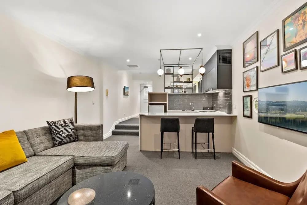 Kozyguru | Sydney Cbd | Stylish Studio - photo 3