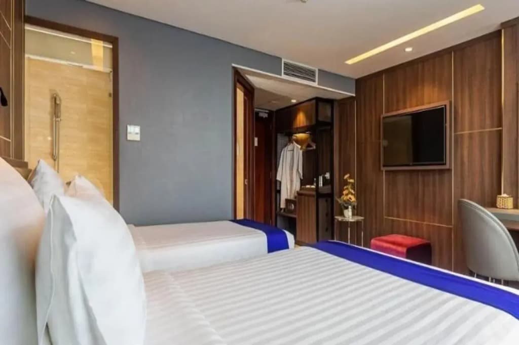 Truong Hotel - photo 30