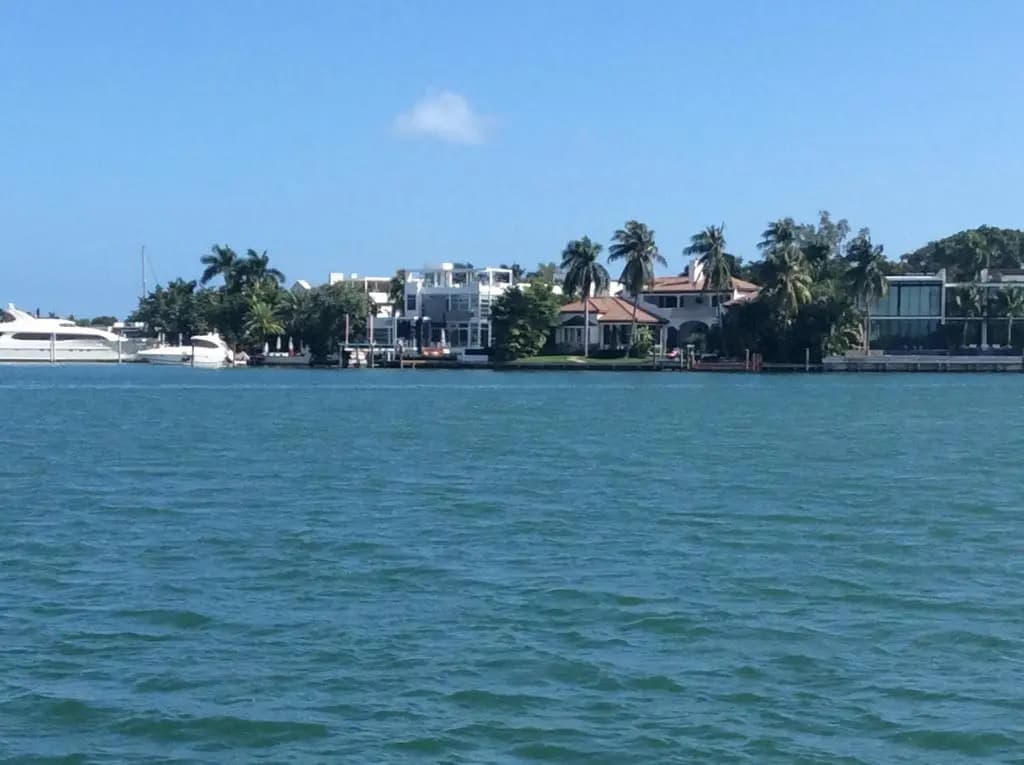 Sailboat with view - photo 10