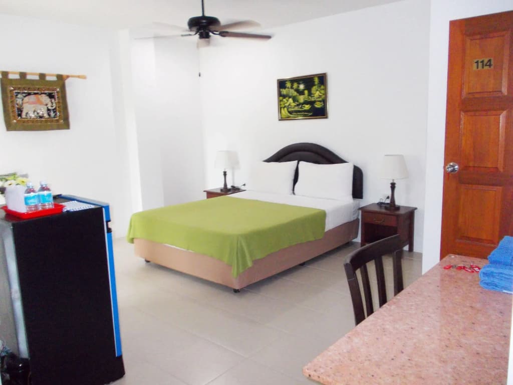SR Sea View Apartments - photo 3