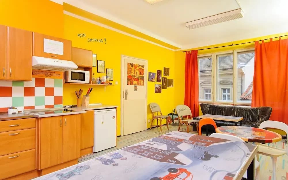 Old Prague Hostel - photo 16