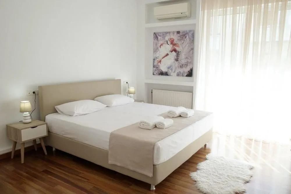 Spacious Modern 3BD Apartment - photo 3
