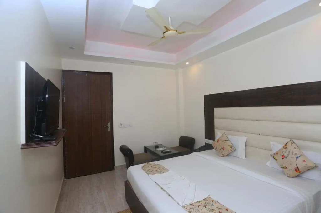 Hotel The Raj Palace - photo 19
