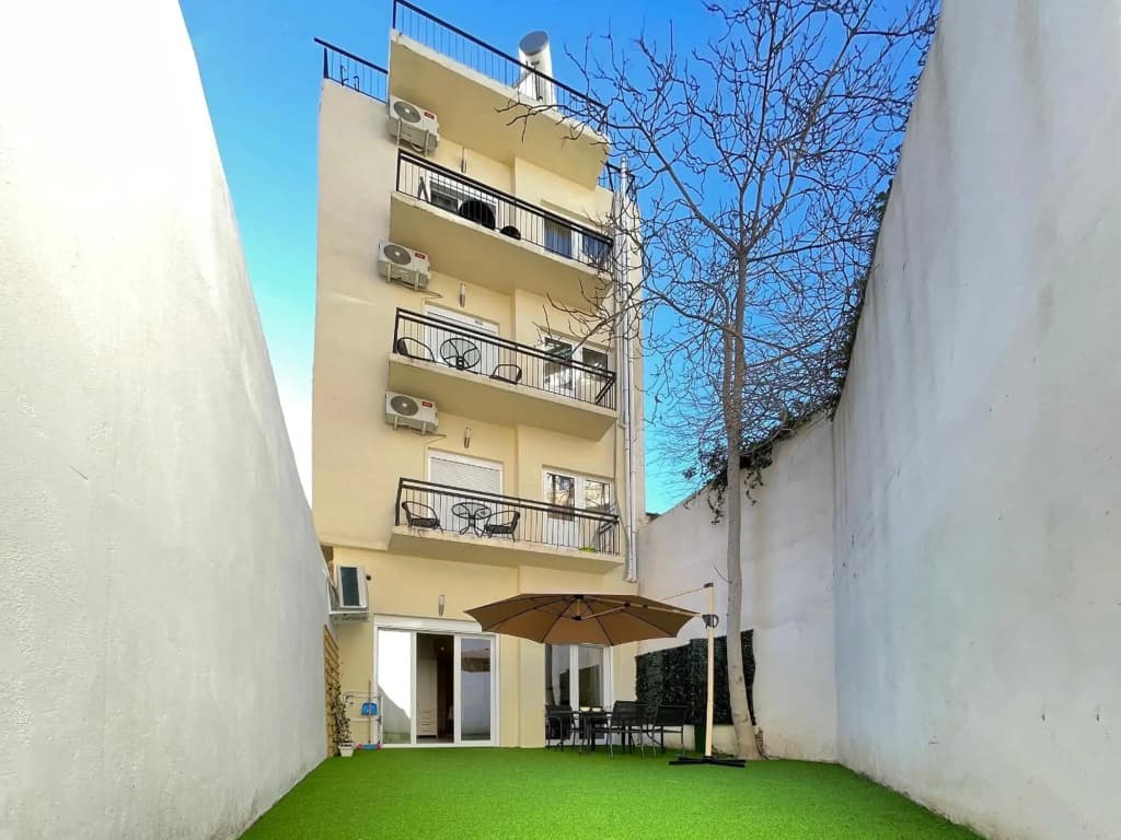 SOHO Modern 55sqm Studio with Secret Garden - photo 11