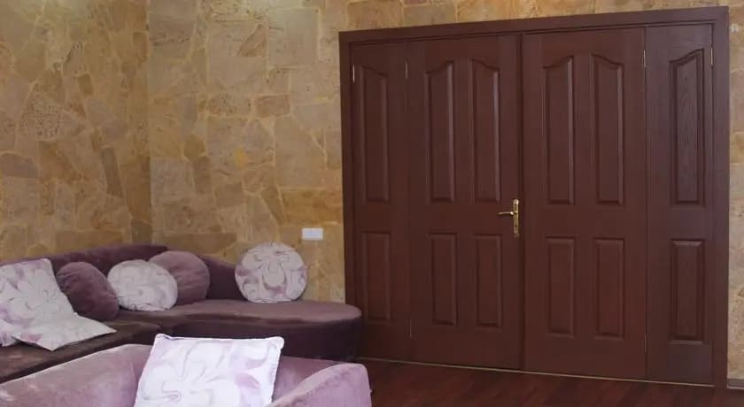 House in old Tbilisi - photo 4