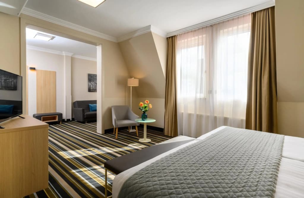 Leonardo Hotel Budapest - photo 6