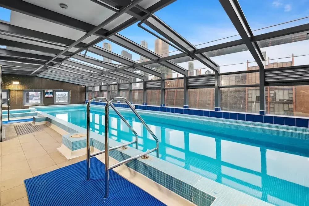 Central 2-bed Apartment With Parking, - photo 8