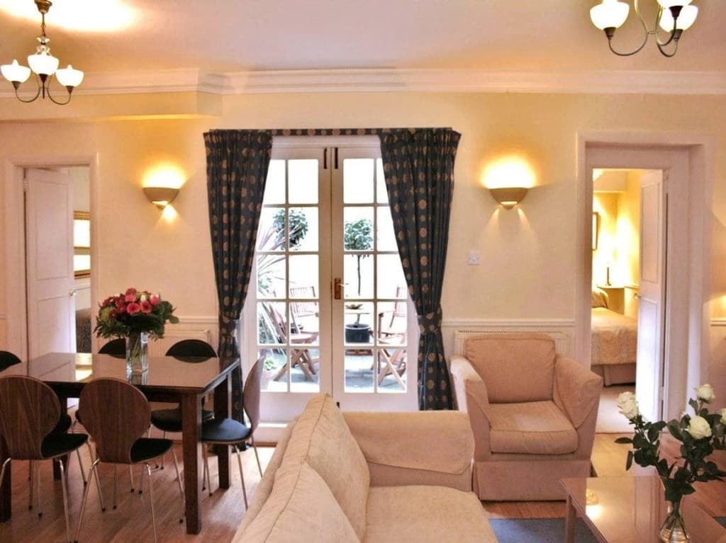 Kensington Court By Capital - photo 23