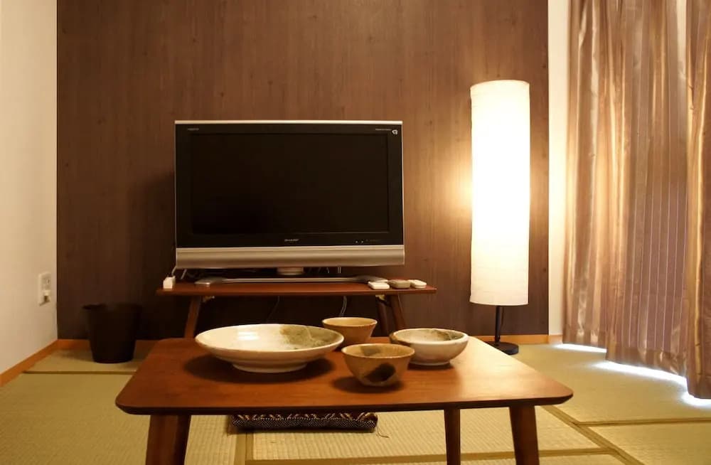 Tiara Court West apartment - photo 3