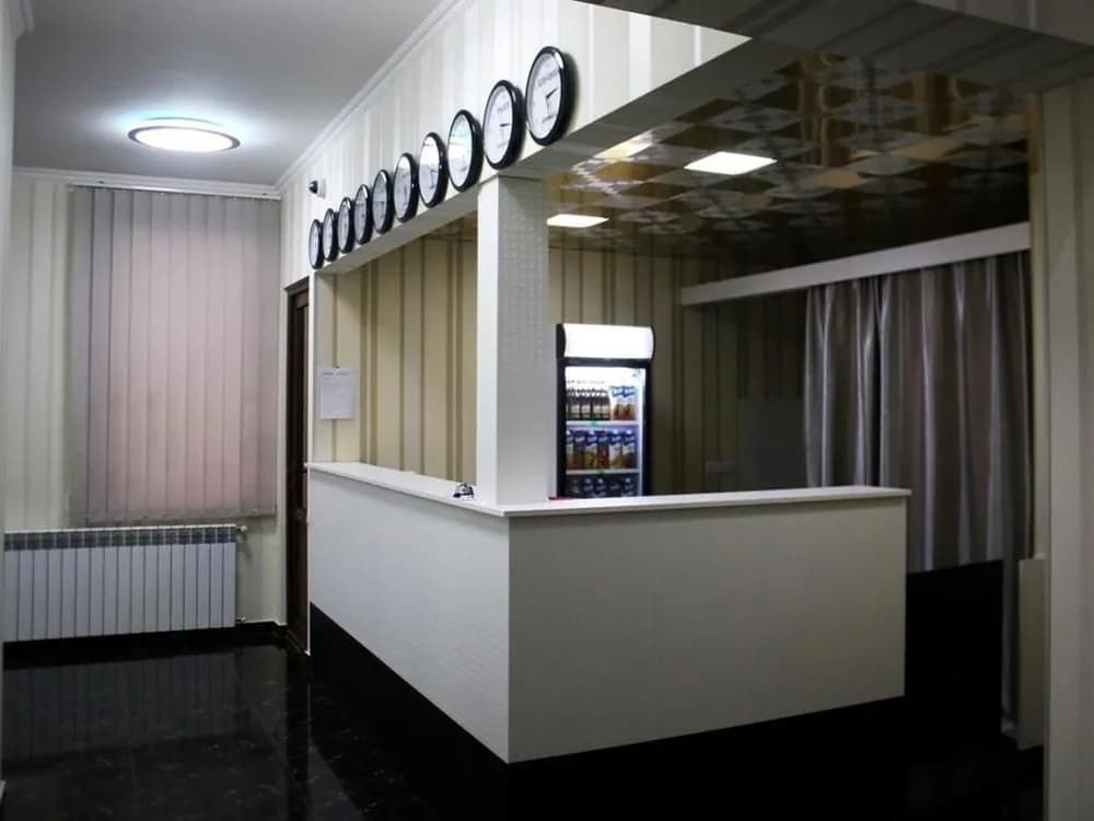 Hotel Luxinn - photo 11