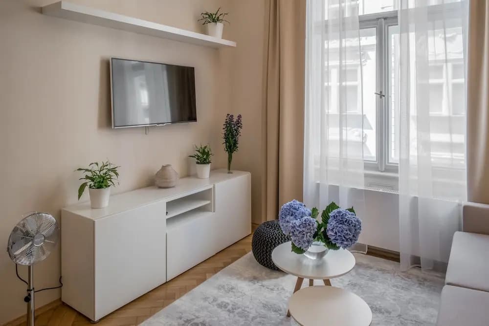 Mordecai Twelve Apartments by Adrez Living - photo 2