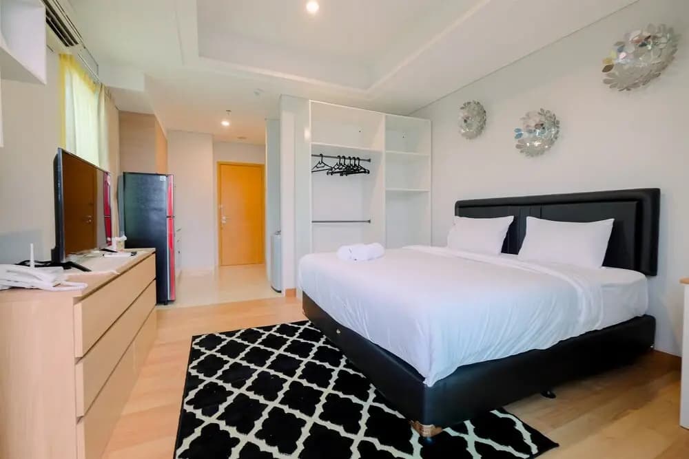 Monas View Studio Apartment at Capitol Suites - photo 14