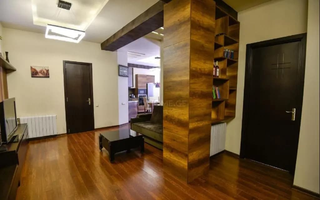 Freedom Square Apartment - photo 16