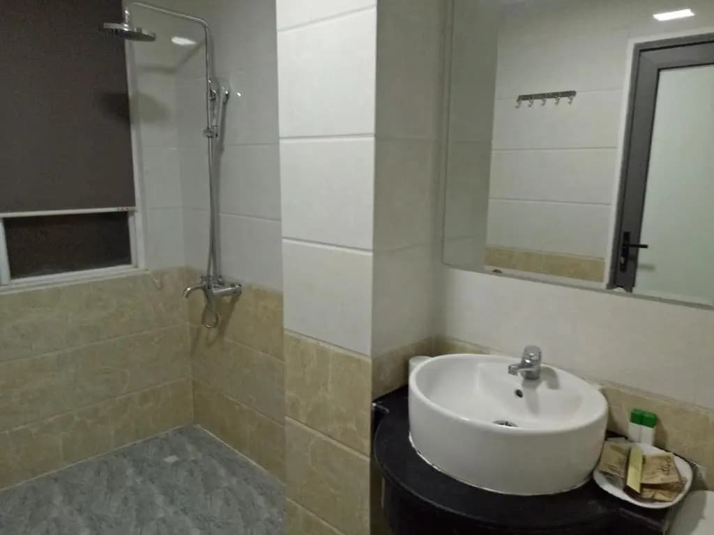 Duc Long Hotel - photo 7