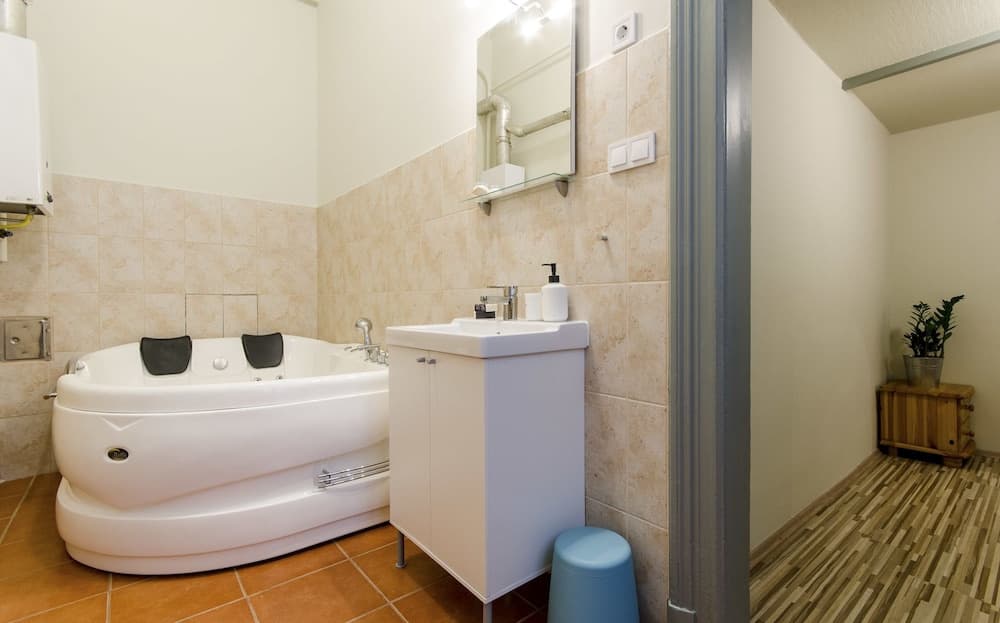 Cumin Apartments - photo 7