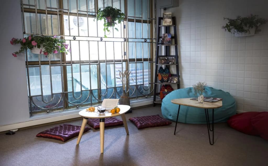 The Chi Novel Hostel - photo 17
