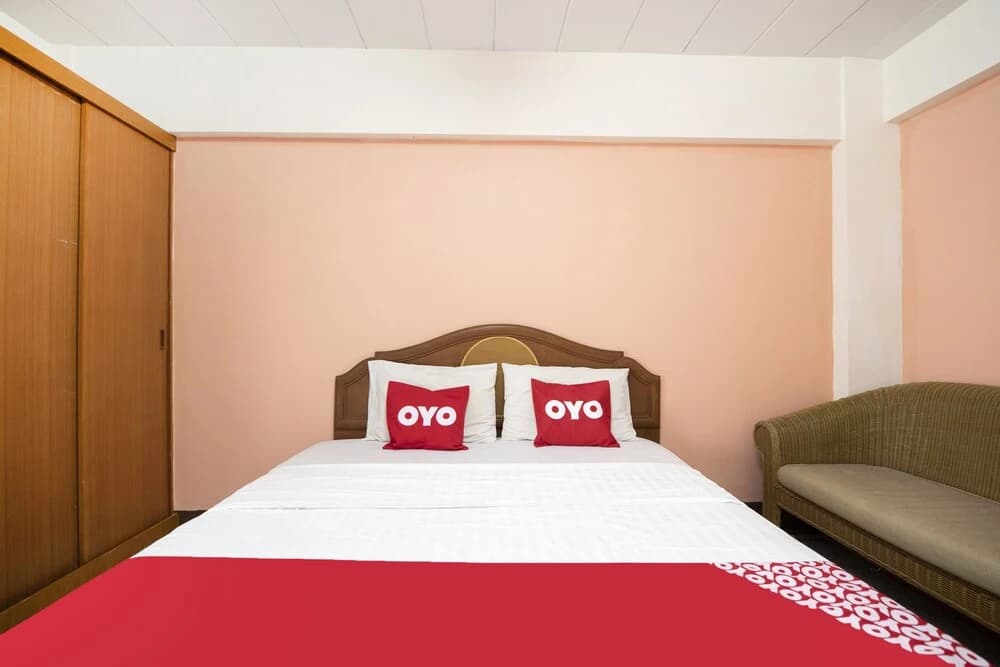 OYO 519 B Min Airport (Vaccinated Staff) - photo 5