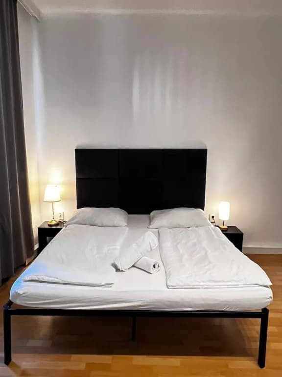 Pleasant 2BR Apt Near U6 Schöpfwerk - photo 11