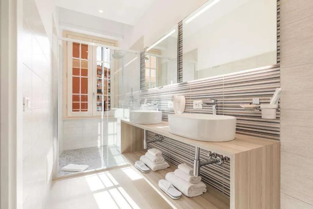Adelante Rooms - photo 8