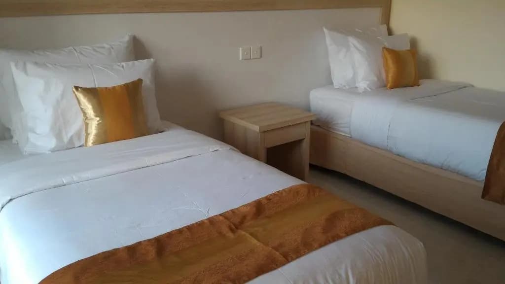 Nyaman Guest House - photo 3