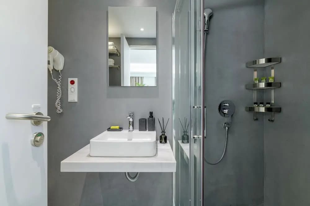 Momo Suites Acropolis by Aura Homes - photo 7