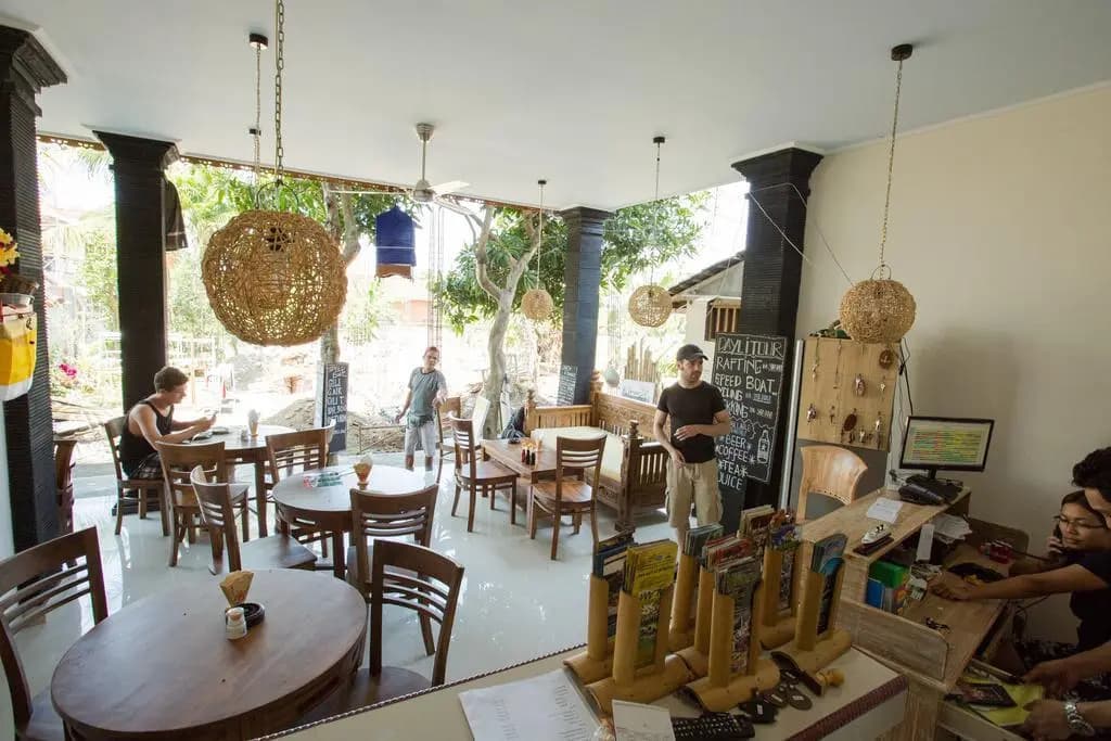 Puji Bungalow & Hostel - photo 14
