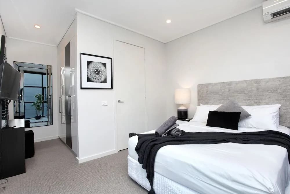 StayCentral - Little Collins (CBD) - photo 4