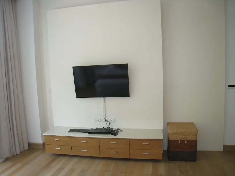 Modern and Cozy 1BR-APT by PIPS - photo 3