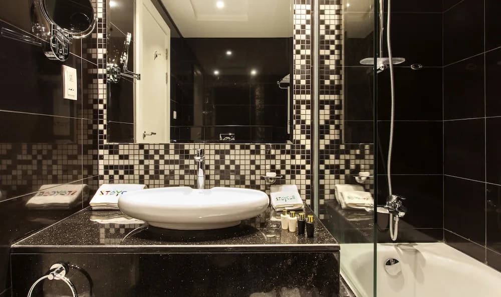 Bay's Edge Staycae - photo 15