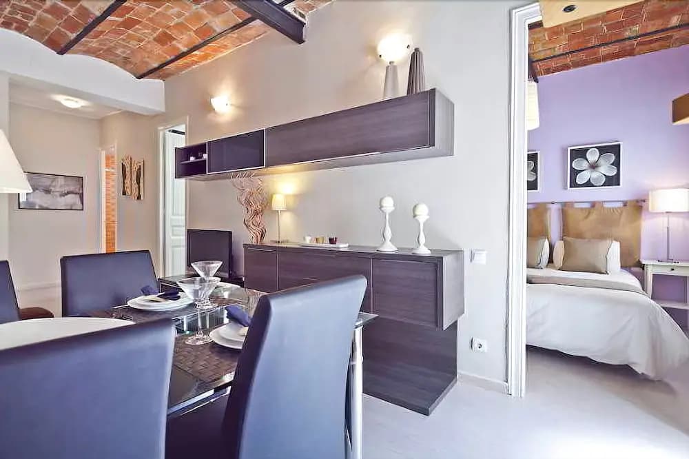 Montserrat Apartment - photo 4