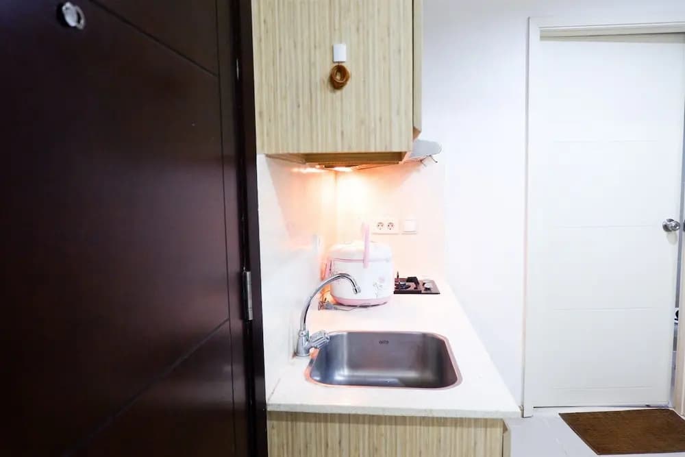 Casa Grande Apartment with Sofabed Connected to Kota Kasablanka - photo 15