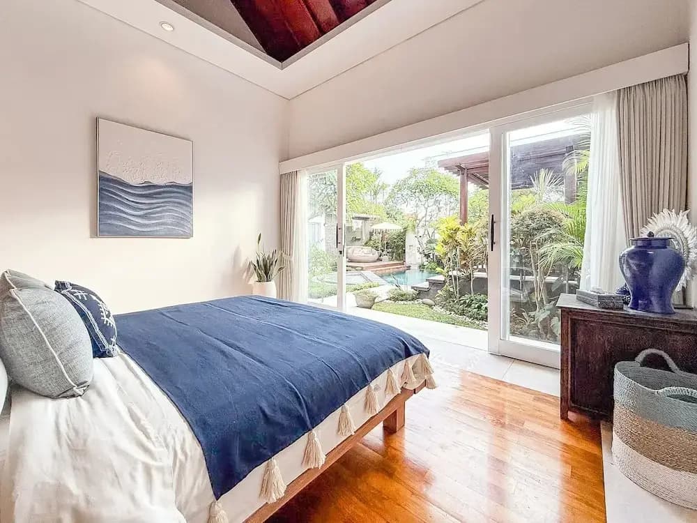 Villa St Calyx by DVH Luxe Retreats 3BR - photo 1