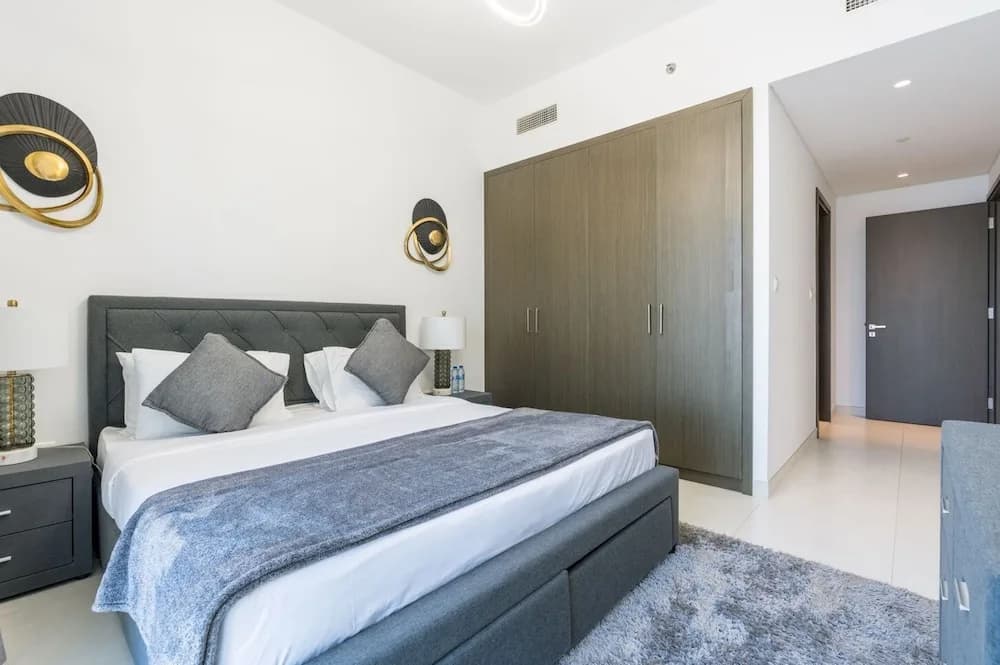 New! Luxurious Living Dubai Creek Balcony & View - photo 19