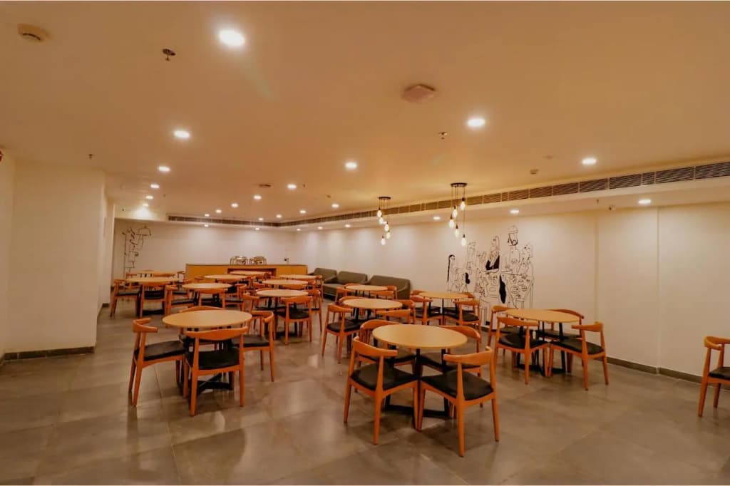 Fabhotel Hargobind Enclave - photo 16