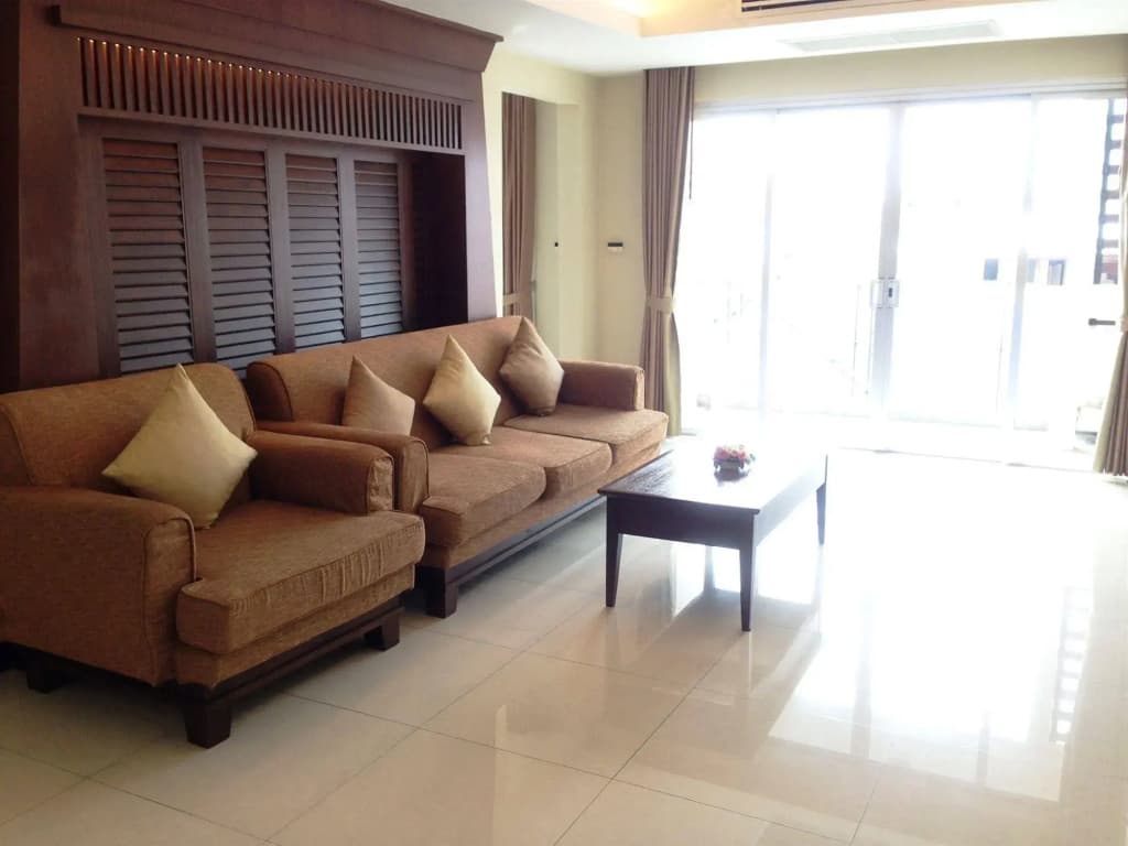 August Suites - photo 7