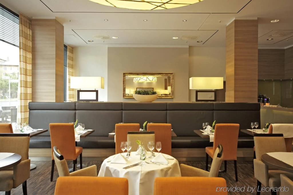 H4 Hotel Berlin Alexanderplatz - photo 19