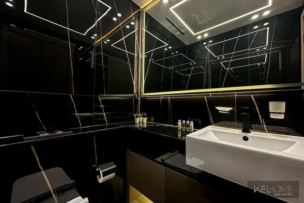 WelHome - Dubai Delight: Luxe Living 1BR at Binghatti Luna - photo 10