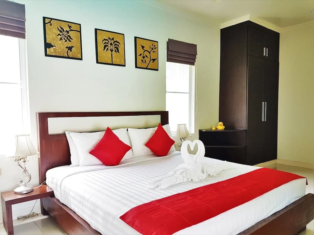 Pool Villa Karon Beach by PHR - photo 3