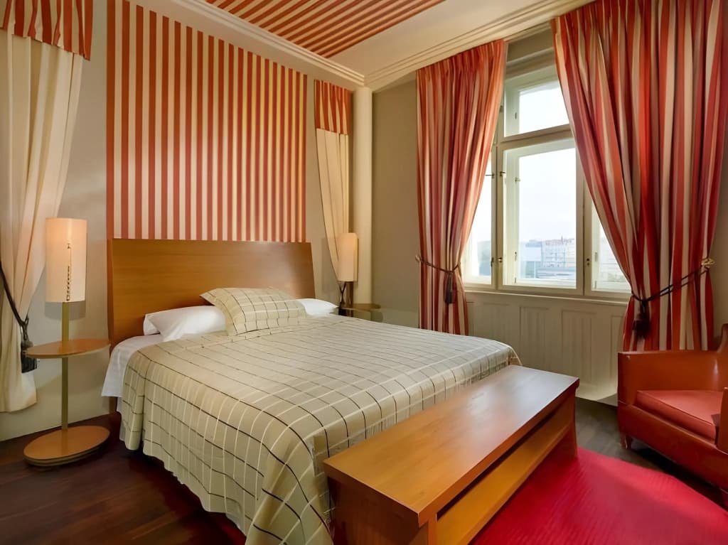 Mamaison Hotel Riverside Prague - photo 6