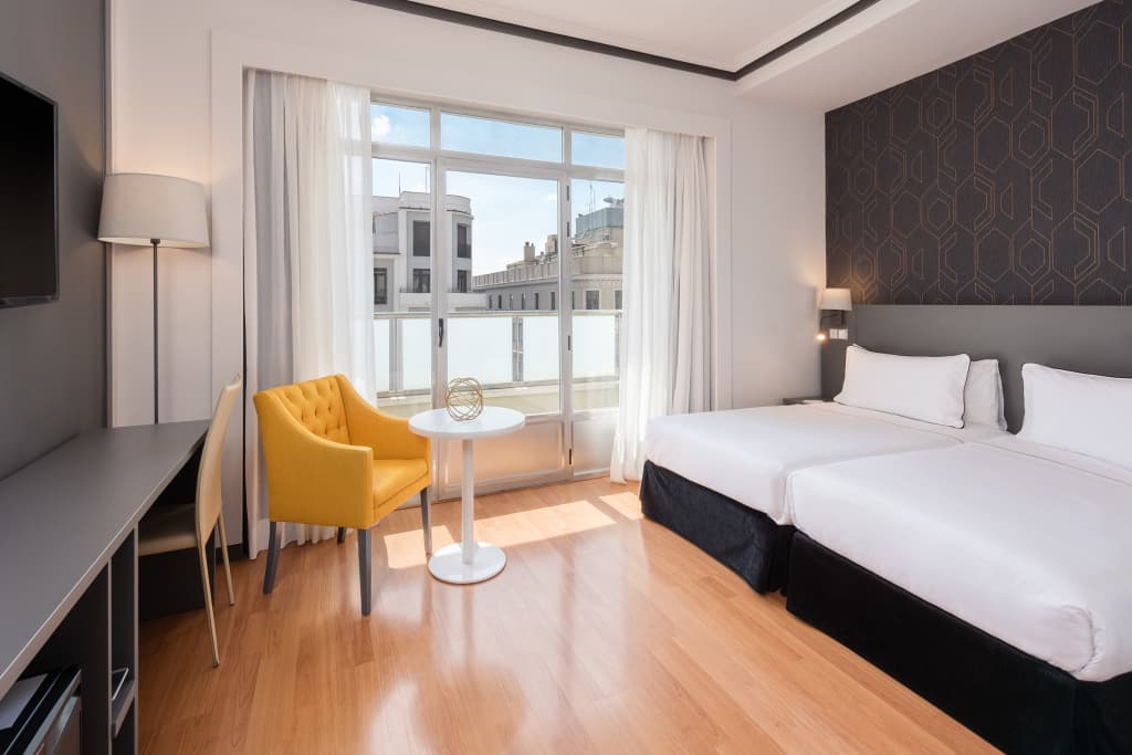 Hotel Madrid Plaza de España Affiliated by Meliá - photo 26
