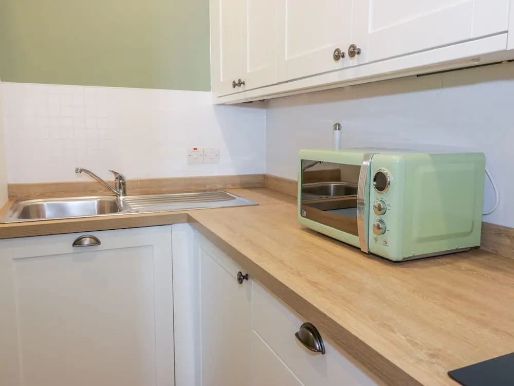 29 Trinity Crescent - photo 11
