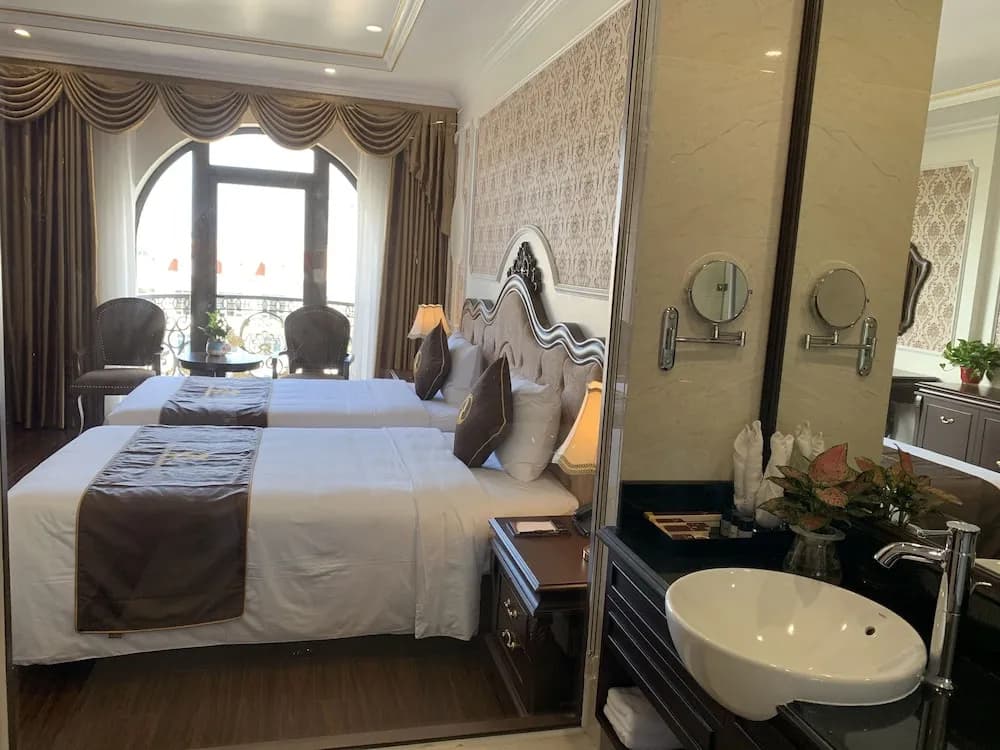 Dragon Legend Hotel - photo 6
