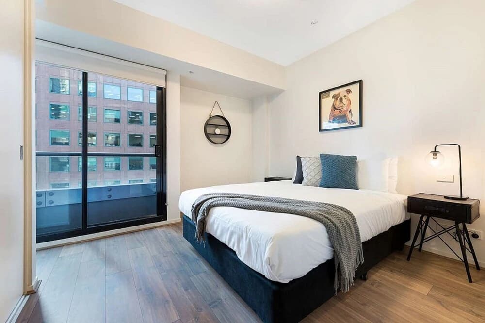 Southbank Apartments- Gallery Towers - photo 2