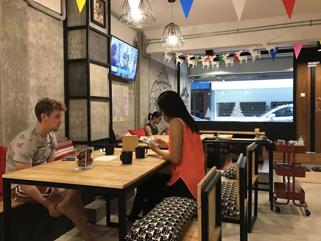 Plubpla Hostel - photo 20