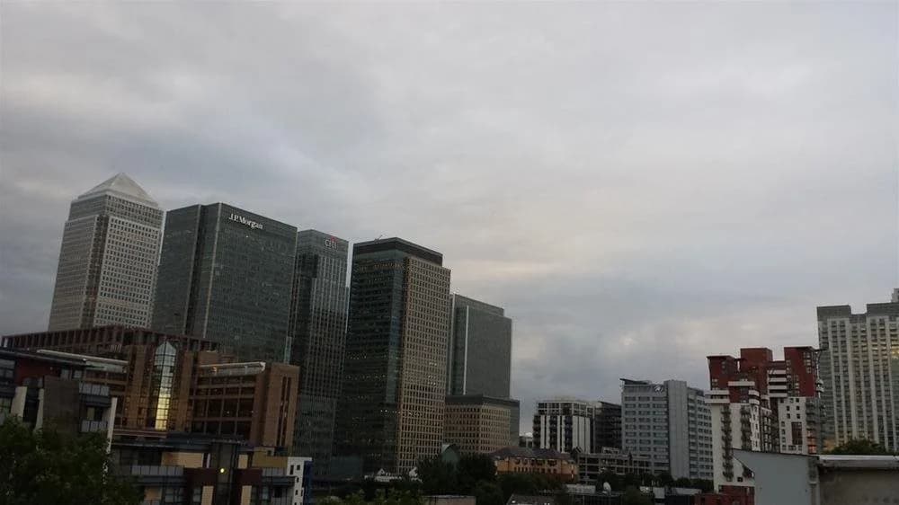 Canary Wharf Luxury Riverside Apartments - photo 13