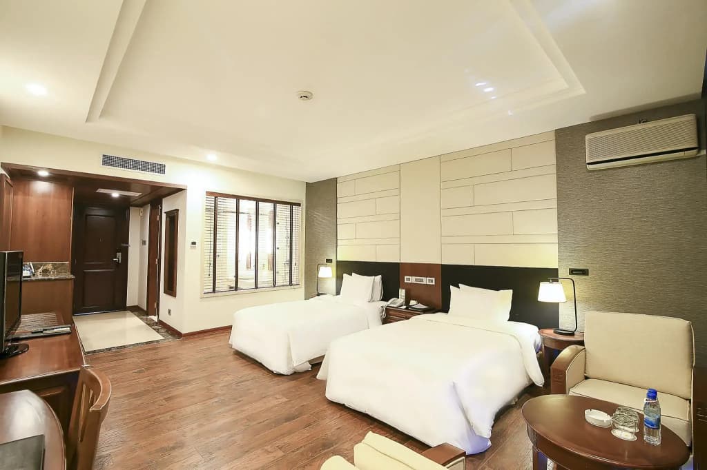 Saigon Halong Hotel - photo 3