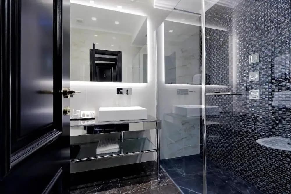 BQ HOUSE COLOSSEO Luxury rooms - photo 10