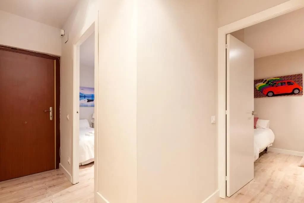 LetsGo Diagonal Avenue Apartment - photo 3