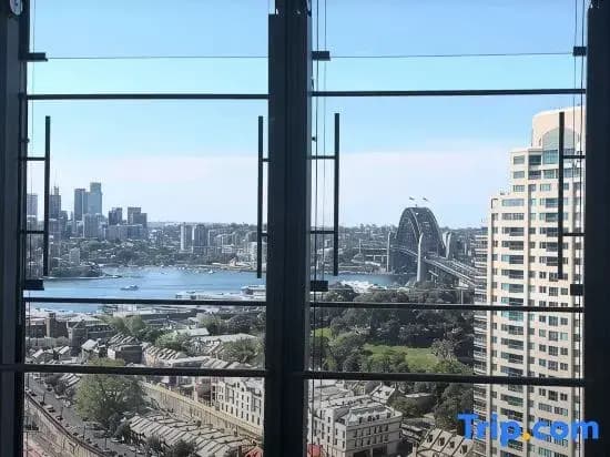 Luxury 1BR Iconic Harbour Views in Barangaroo - photo 4