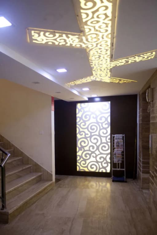 OYO Premium Paharganj - photo 11